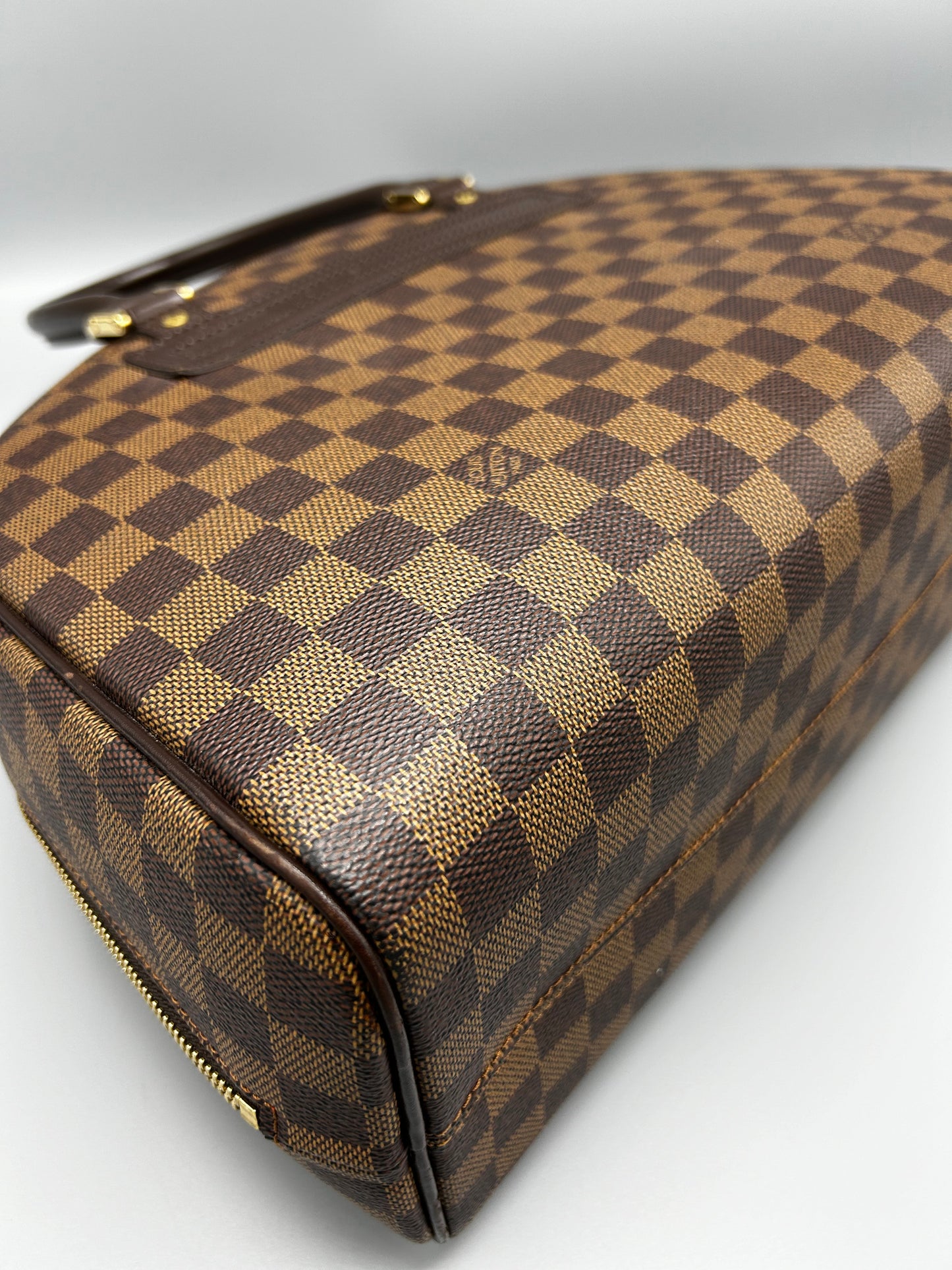 Louis Vuitton Nolita