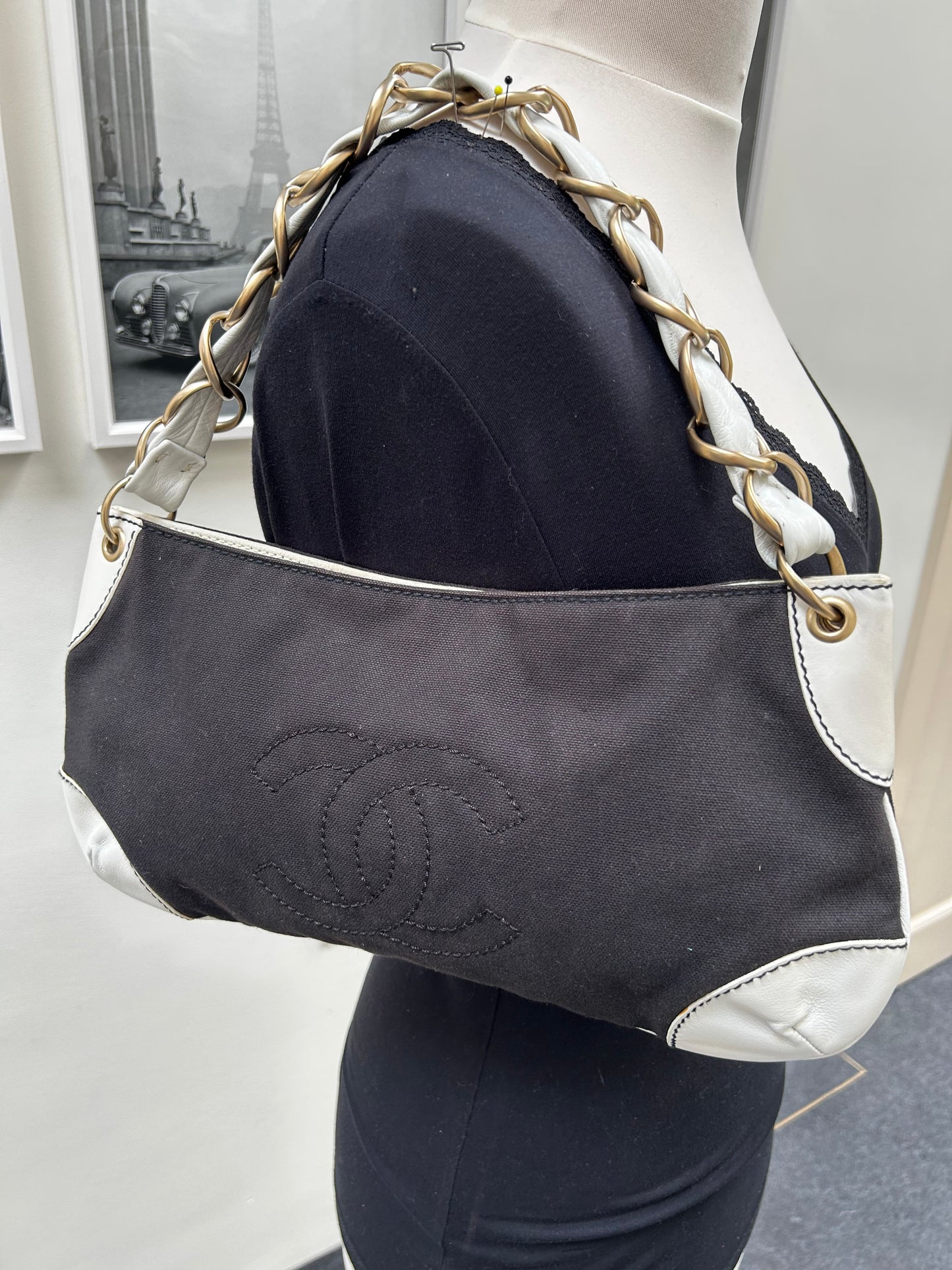 Chanel Olsen Baguette